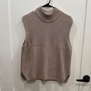 Abercrombie & Fitch Neutral Ribbed Turtleneck Vest